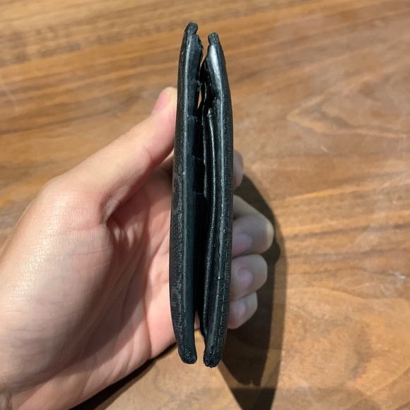 Gucci GG Supreme Wolf Bifold Small Wallet - Picture 2 of 13